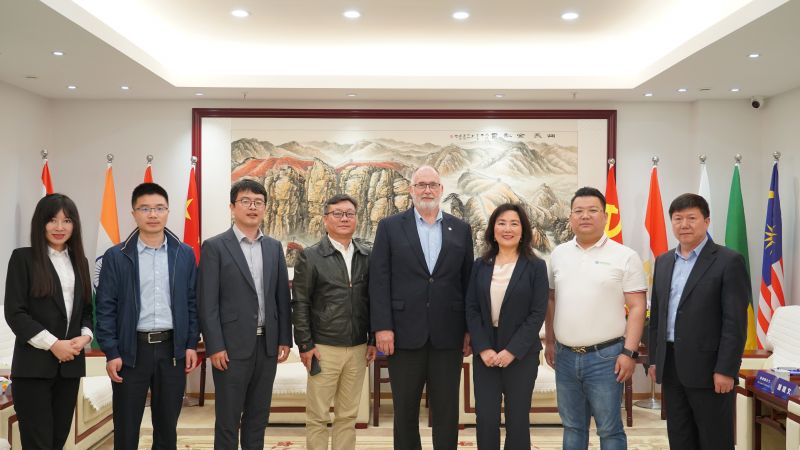 ���ҽӴ� || ��������˹�ݴ�����һ�е��ô����󷢻������н���